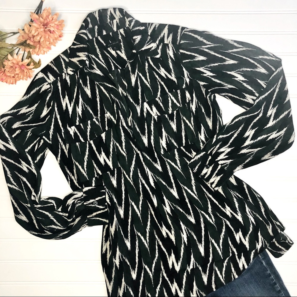 Ann Taylor Black & White Popover Blouse - XS